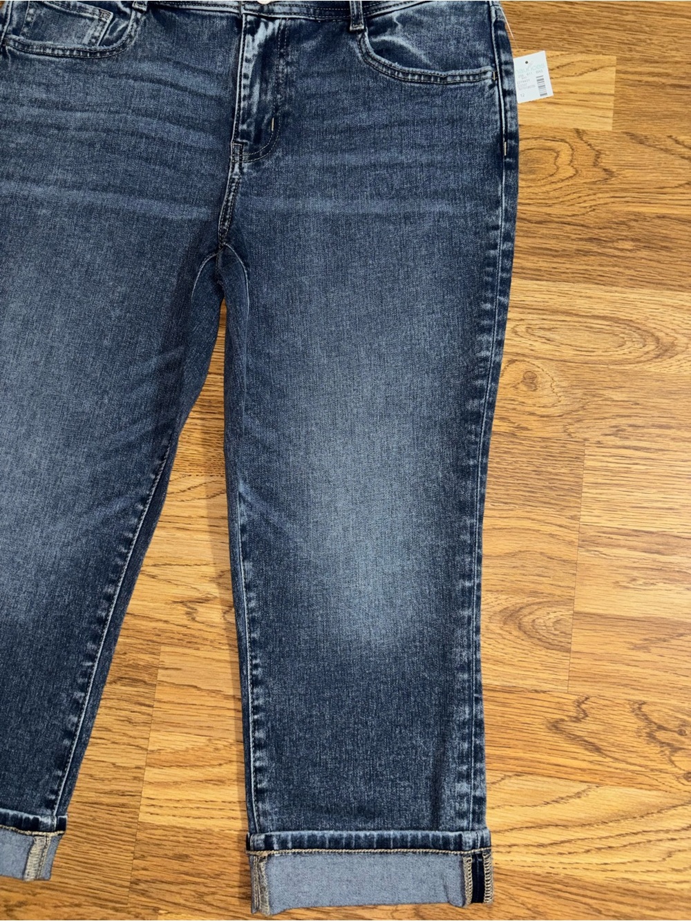 M Jeans By Maurices Classic 21 Inch Cuffed Denim Capri Women’s Size 12 Acid Wash - Picture 4 of 16